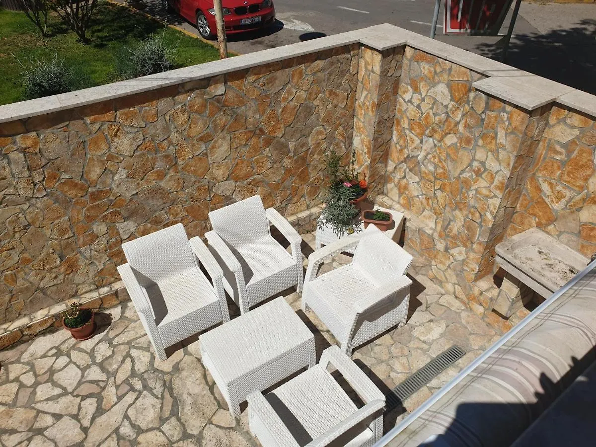 Apartman The Color Of Summer Apartment Cres